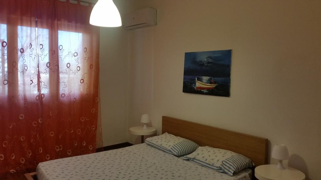 Apartment In A Villa A Mondello Exterior photo